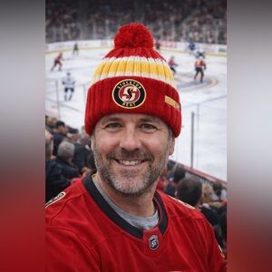 CCM UNISEX Stockton Heat Hockey Team Pom Fold-Over Beanie RARE!